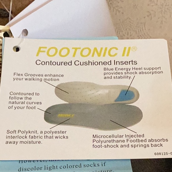 NWT men’s Walkabout shoes - Picture 9 of 15